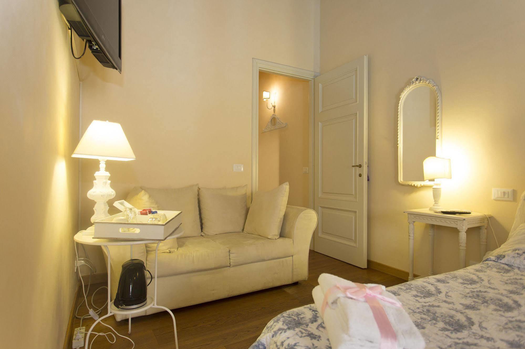 לוקה Guest Apartment Margherita מראה חיצוני תמונה